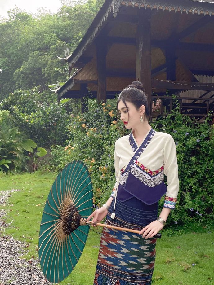 三傻大闹宝莱坞 封面